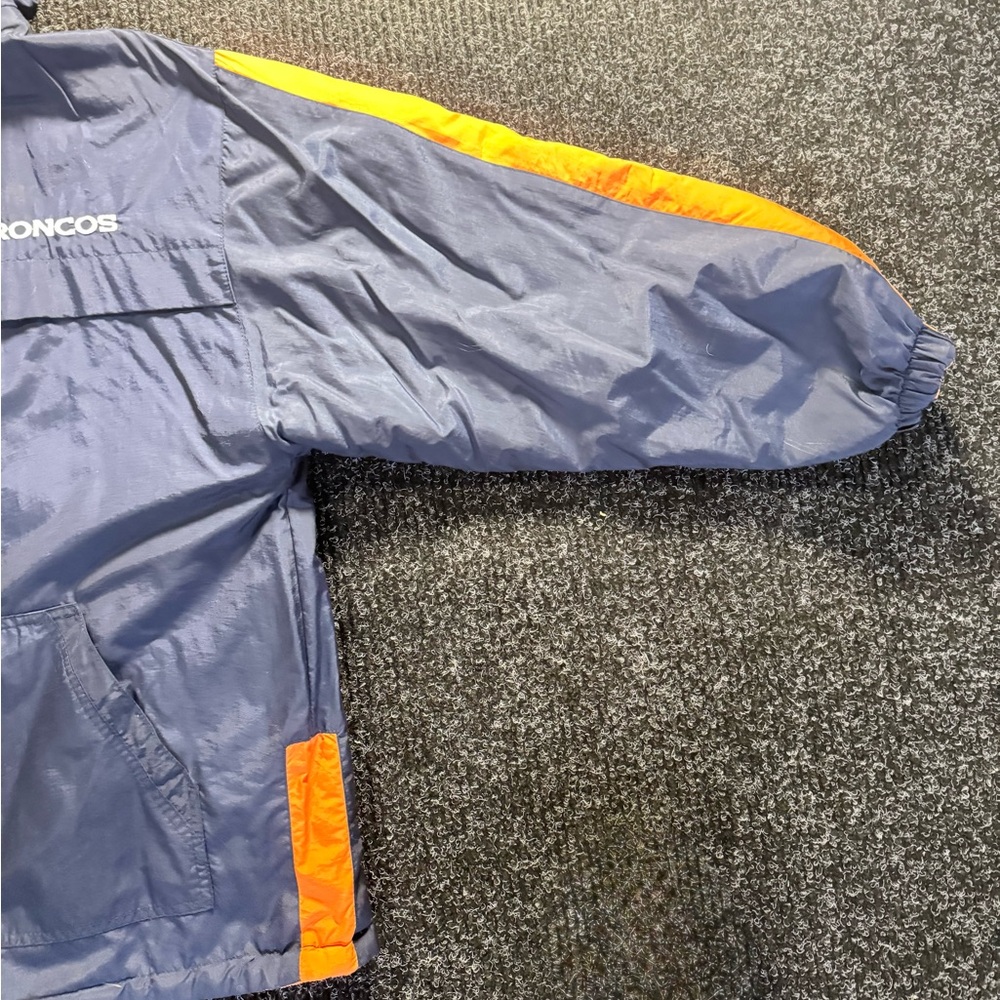 Denver Broncos Official NFL Reversible Jacket Youth Large 14-16 / Women’s Small - Picture 3 of 9